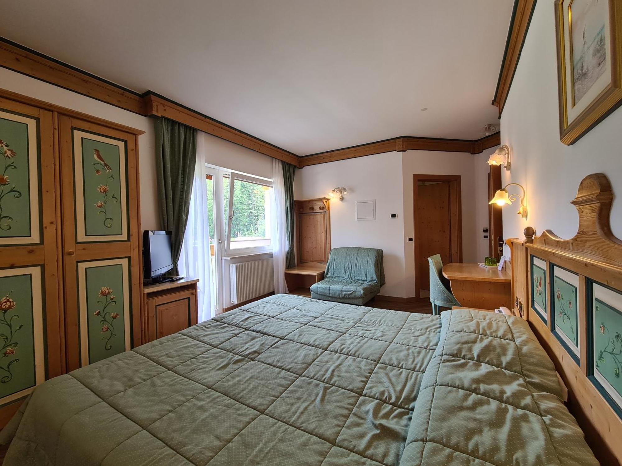 Alpenhotel Panorama Campitello di Fassa Extérieur photo