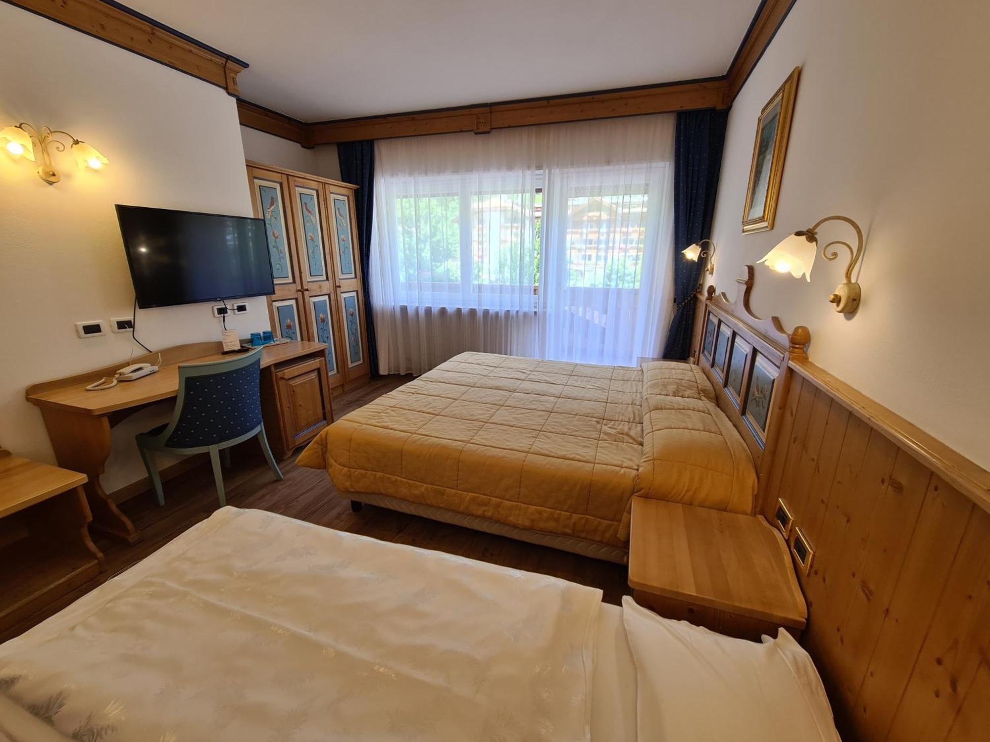Alpenhotel Panorama Campitello di Fassa Extérieur photo